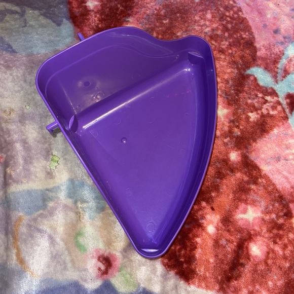 I no longer need this anymore my fur babies are too big for this now - Picture 4 of 5